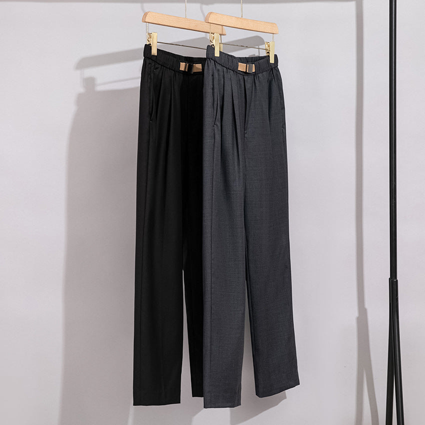 Damen Leichte Stoffhose mit elastischem Bund, Bundfalten und geradem Bein Nord Taschen