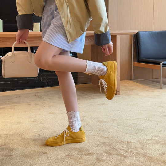 Damen Sportliche Sneakers aus hochwertigem Wildleder mit atmungsaktiver Innenstruktur und elastischer Schnürung Nord Taschen