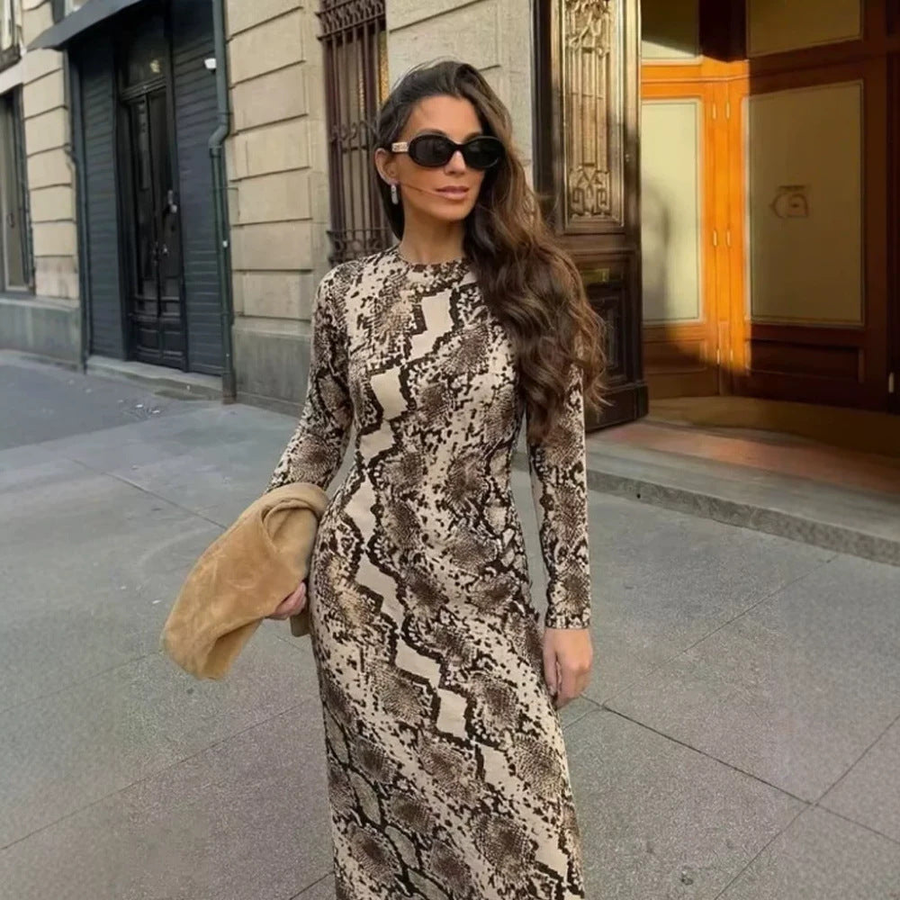 Damen Figurbetontes Midikleid mit Schlangenprint, taillierter Drapierung und Langarm-Schnitt Nord Taschen