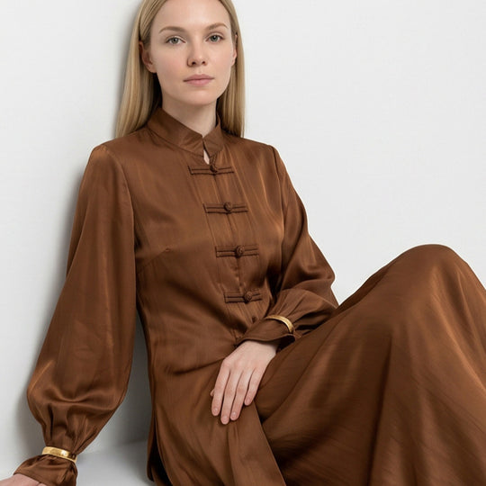 Damen Maxikleid mit Stehkragen, traditionellem Knotenverschluss und Ballonärmeln Nord Taschen