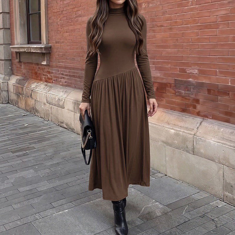 Damen Elegantes Maxikleid mit langen Ärmeln und hohem Kragen Nord Taschen