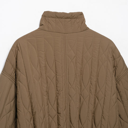 Damen Kurz-Steppjacke mit hohem Stehkragen, Tunnelzug-Taillierung und Oversize-Ärmeln Nord Taschen