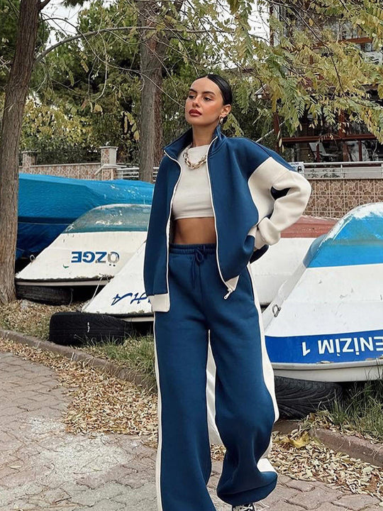 Damen athletisches Zweiteiler-Set aus strukturiertem Sweatstoff mit gekürzter Reißverschlussjacke und hochgeschnittener Jogginghose mit weitem Beinverlauf Nord Taschen