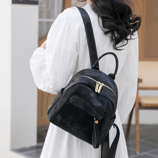 Damen Rucksack mit stilvollem Design und funktionalen Reißverschlusstaschen Nord Taschen