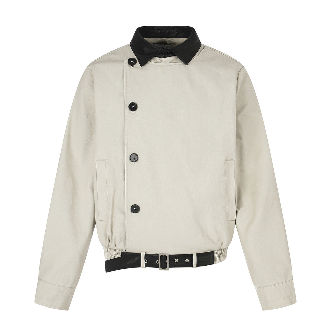 Herren Kurz geschnittener Boxy-Blouson mit asymmetrischer Knopfleiste, Taillengürtel und Kontrastkragen Nord Taschen
