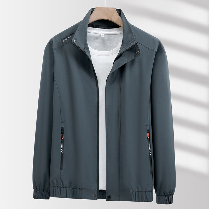 Herren Leichte atmungsaktive Windjacke mit Stehkragen, Reißverschlusstaschen und Kordelzug Saum Nord Taschen