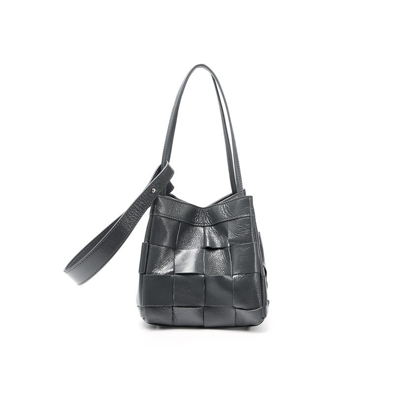 Damen trendige Schultertasche im modernen Flecht-Design Nord Taschen