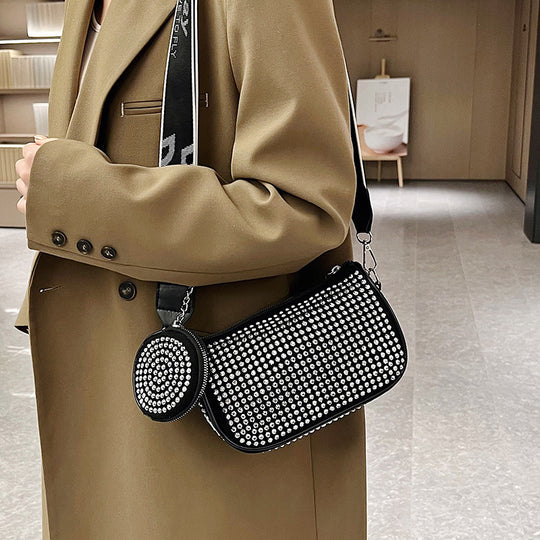 Damen Umhängetasche mit Strassverzierungen und individuellem Tragegurt Nord Taschen