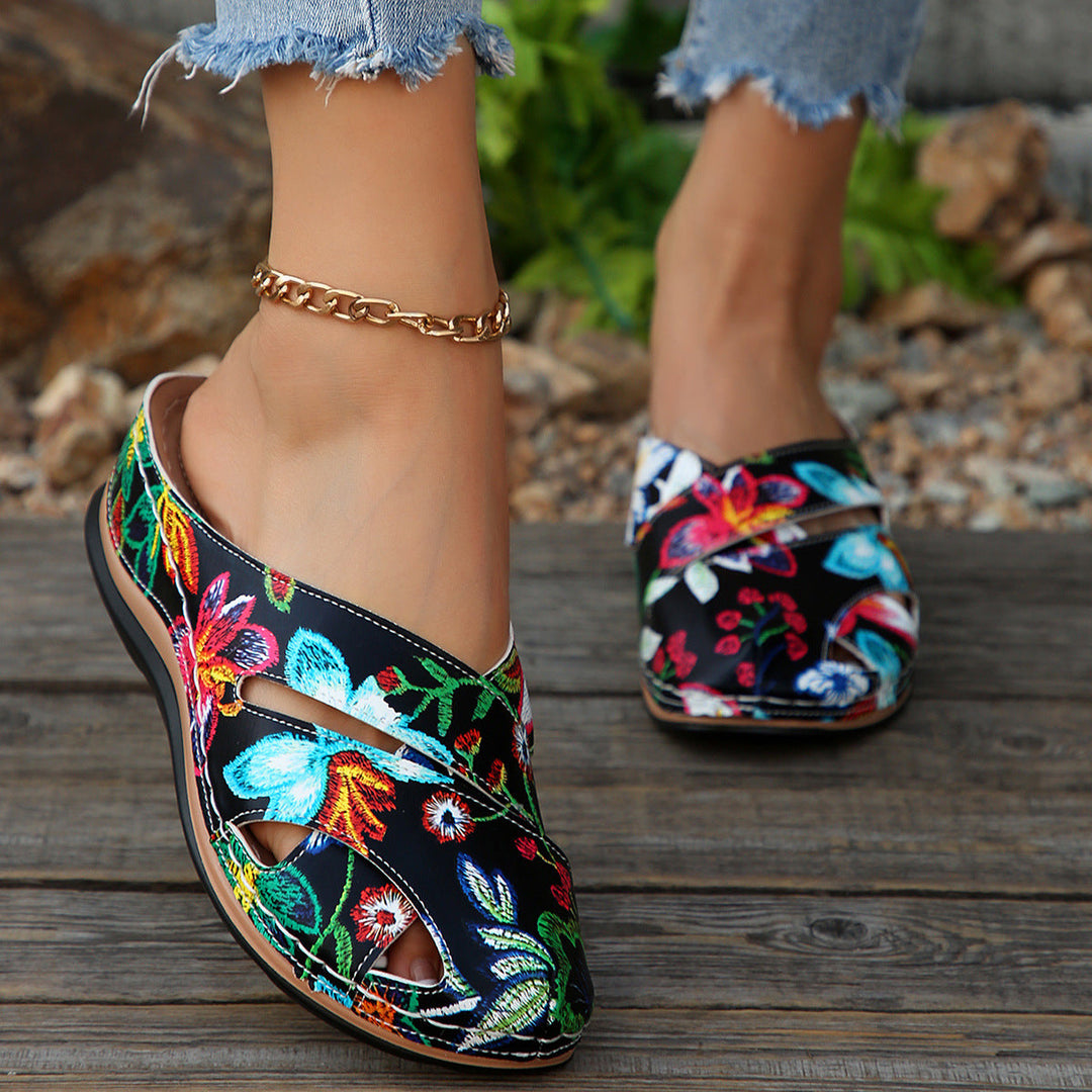 Damen Komfortable Clogs mit dekorativen floralen Stickereien Nord Taschen