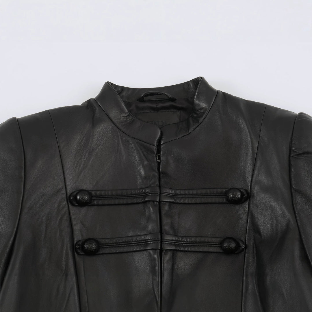 Damen Kurze Lederoptik‑Jacke im Military‑Look mit Stehkragen und Zierknopfleiste Nord Taschen