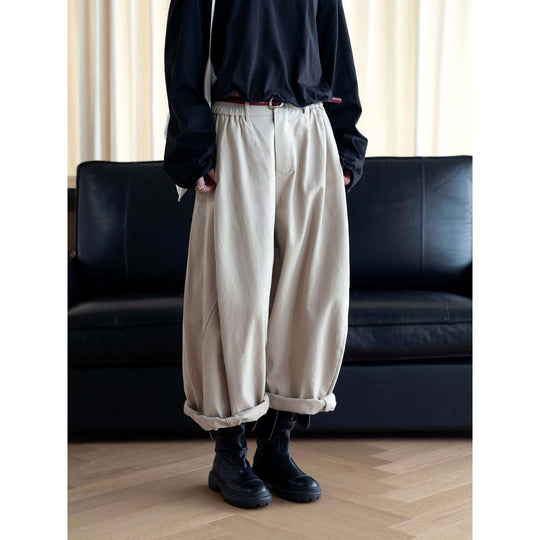 Damen Voluminöse plissierte Weite-Hose mit hohem Bund und Umschlagsaum Nord Taschen