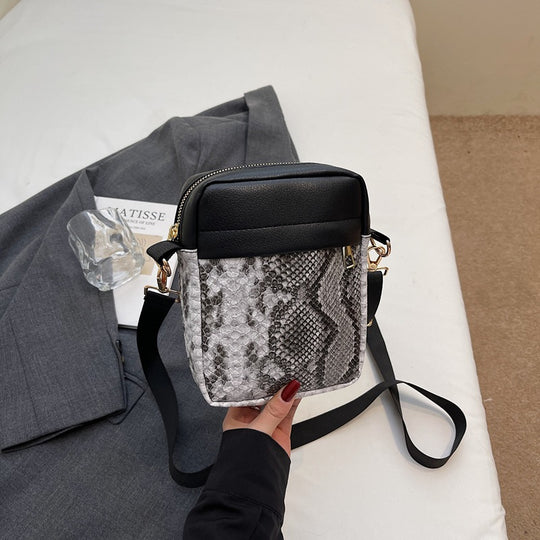 Damen Umhängetasche mit elegantem Leopardenmuster und praktischem Innenraum Nord Taschen