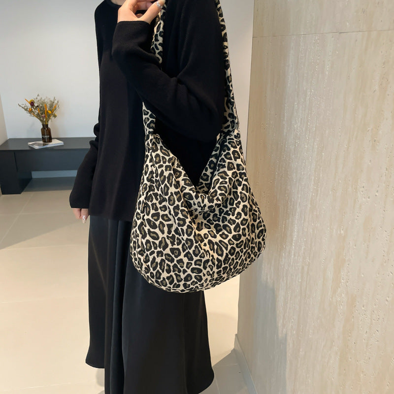 Damen trendy Beuteltasche im Zebra-Design Nord Taschen