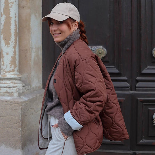 Damen gesteppte Übergangsjacke mit runder Steppung, Boxy‑Silhouette und Druckknopfleiste Nord Taschen