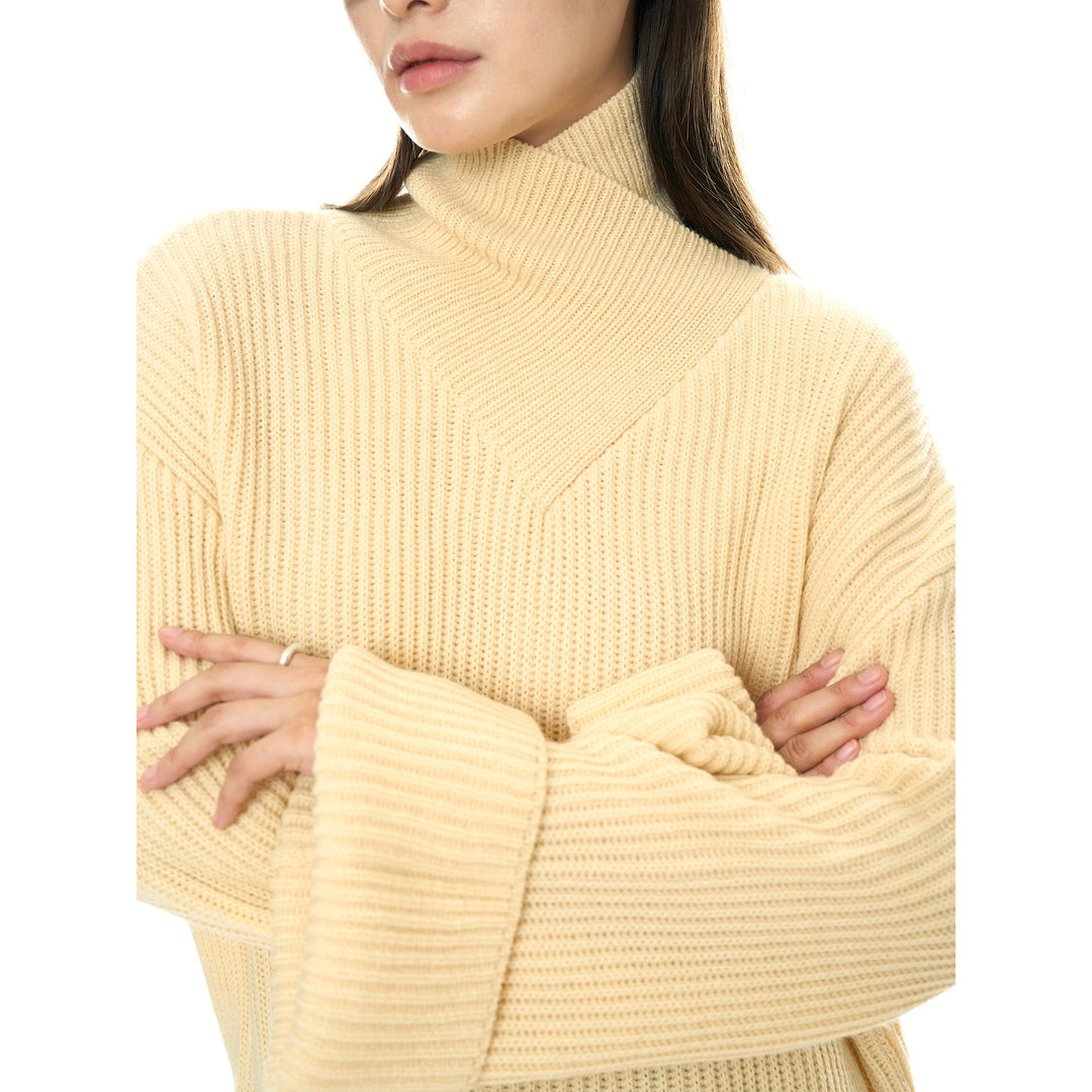 Damen Oversize Rippstrick-Rollkragenpullover mit V‑Passe Nord Taschen