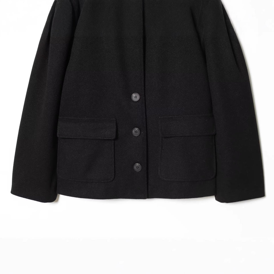 Damen Kurze Boxy-Wollmix-Jacke mit Stehkragen und aufgesetzten Pattentaschen Nord Taschen