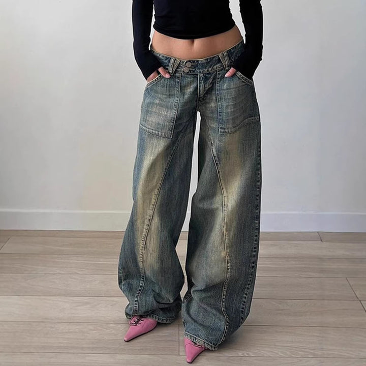 Damen weite Low-Rise Baggy-Jeans mit markanten V‑Nahtpaneelen und aufgesetzten Fronttaschen Nord Taschen