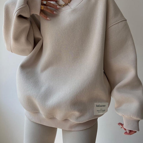Damen Oversized Sweatshirt mit V-Ausschnitt und geripptem Kragen Nord Taschen