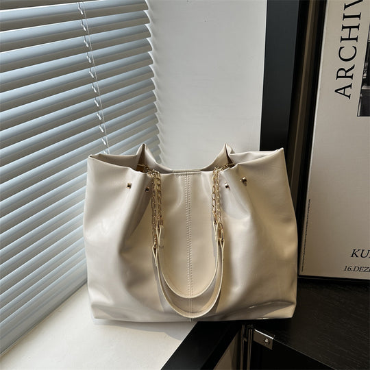 Damen elegante Shopper-Tasche mit luxuriösen Kettenverzierungen Nord Taschen