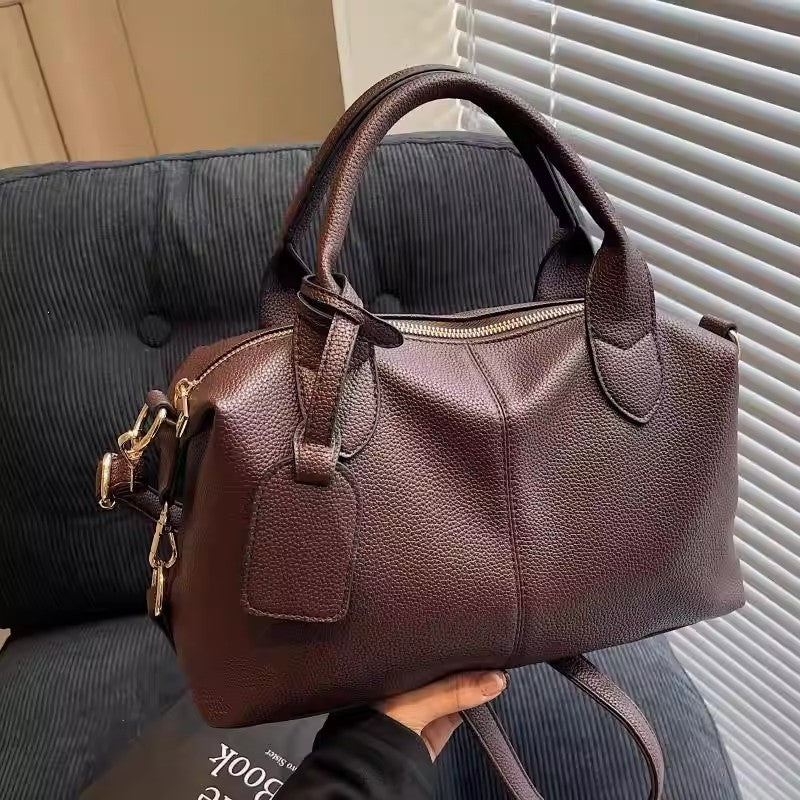 Damen Handtasche mit luxuriöser Textur und praktischem Umhängeriemen Nord Taschen