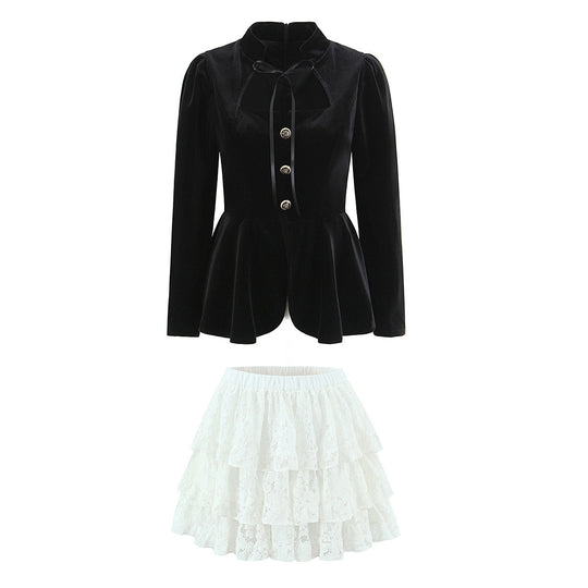 Damen Zweiteiliges Samt‑Schößchenblazer und Stufen‑Spitzenrock Set Nord Taschen