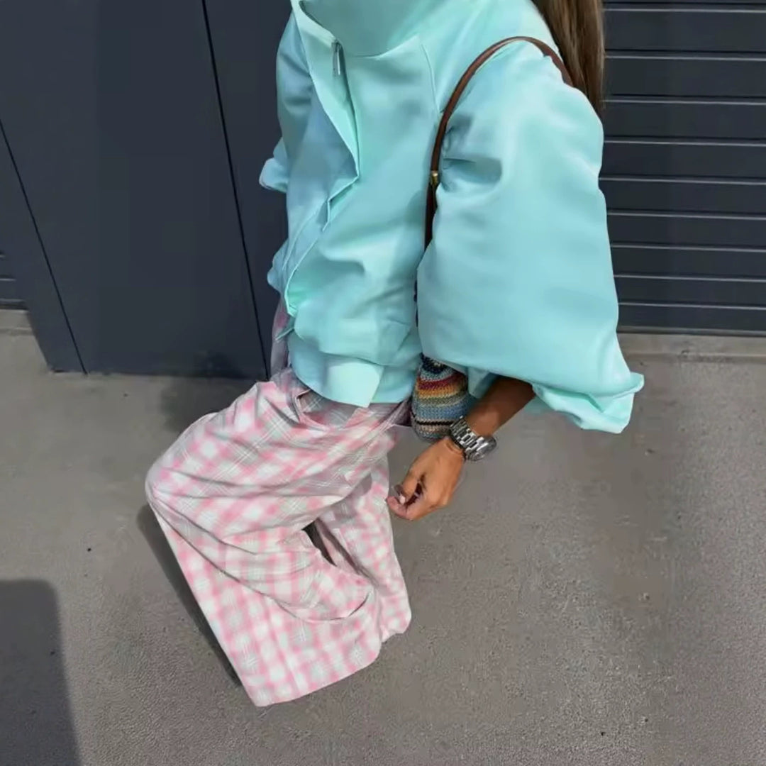 Damen Voluminöse Cropped‑Blousonjacke mit Puffärmeln, Tunnelzugtaillierung und Stehkragen Nord Taschen