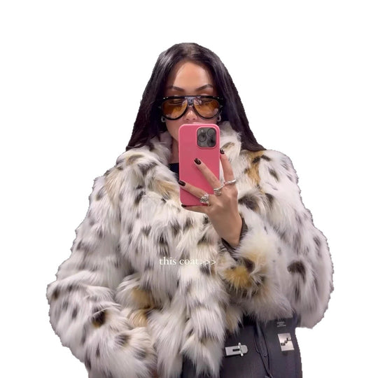 Damen Kurzjacke aus luxuriösem Kunstpelz mit gefleckter Felloptik und gerader Silhouette Nord Taschen