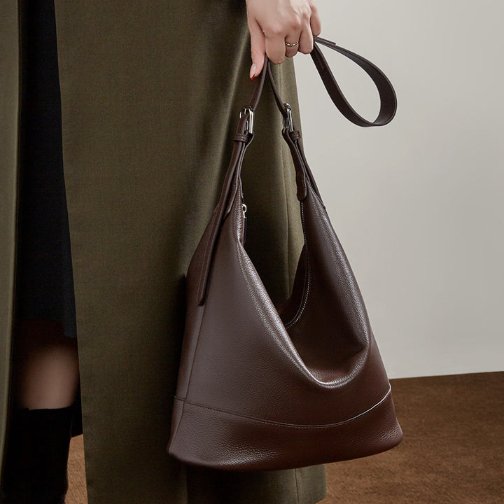 Damen Hobo-Tasche aus hochwertigem Leder mit durchdachtem Innenlayout Nord Taschen