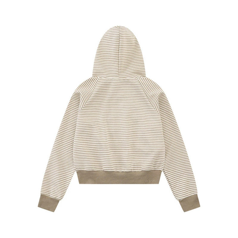 Damen gestreifte Kapuzen-Sweatjacke im Marine‑Look mit Doppelreiher‑Optik und Frontreißverschluss Nord Taschen