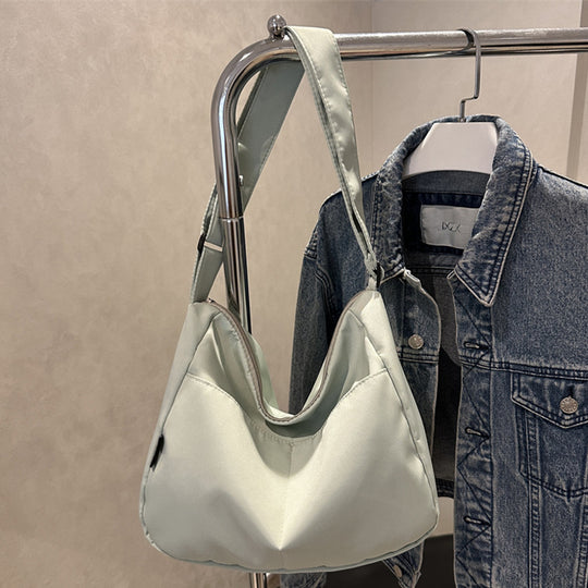 Damen Hobo-Tasche aus strapazierfähigem Material mit elegantem Design Nord Taschen