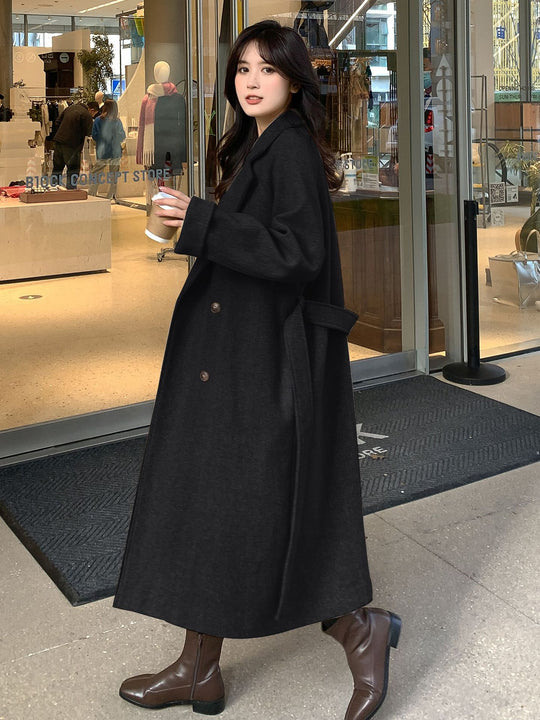 Damen Lang geschnittener Wollmix-Trenchcoat mit Taillenband und kastiger Schulterpartie Nord Taschen