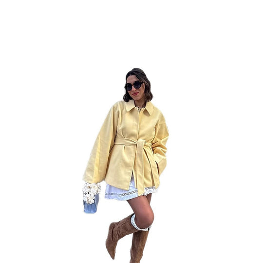 Damen Kurzmantel mit Bindegürtel, kastiger Oversize‑Silhouette und weiten Ärmeln Nord Taschen