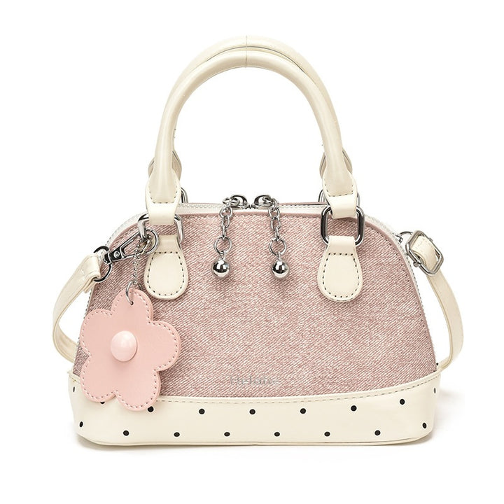 Damen modische Handtasche mit verspieltem Blumenanhänger Nord Taschen