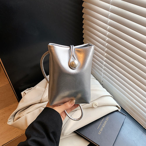 Damen elegante Clutch mit Perlenakzent Nord Taschen