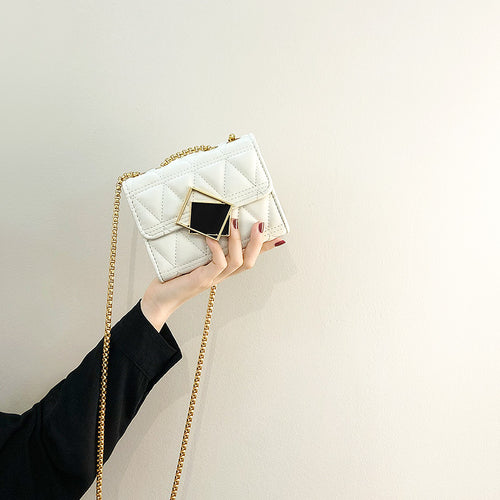 Damen Clutch-Tasche mit stilvoller Steppung und elegantem Schmuckdetail Nord Taschen