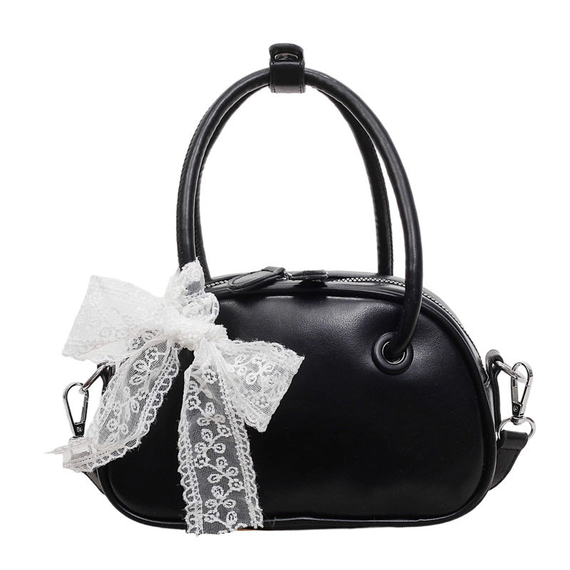 Damen elegante Handtasche mit verspieltem Spitzenanhänger Nord Taschen