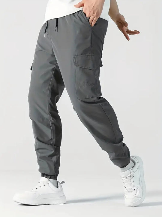 Herren Leichte Tech-Cargohose im Joggerstil mit Tunnelzug, elastischem Beinabschluss & Multifachtaschen Nord Taschen