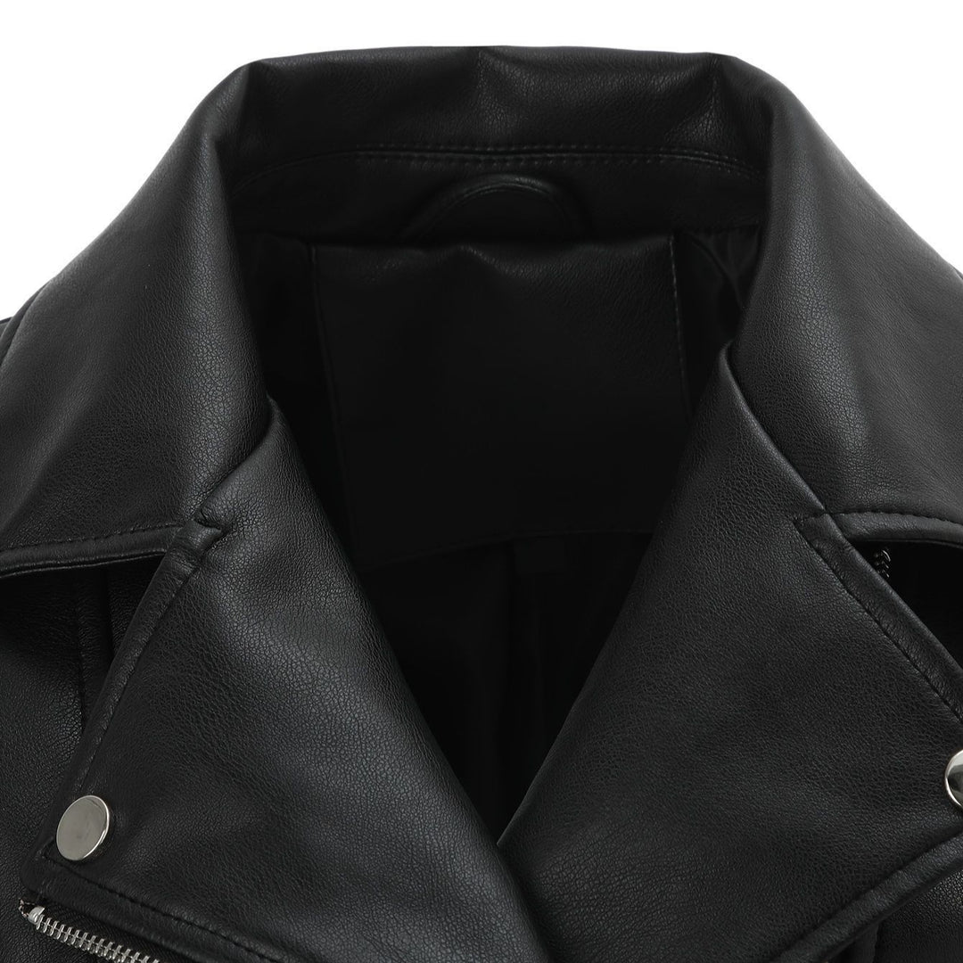 Damen Taillierte Bikerjacke in Lederoptik mit asymmetrischem Reißverschluss und Ziernähten Nord Taschen