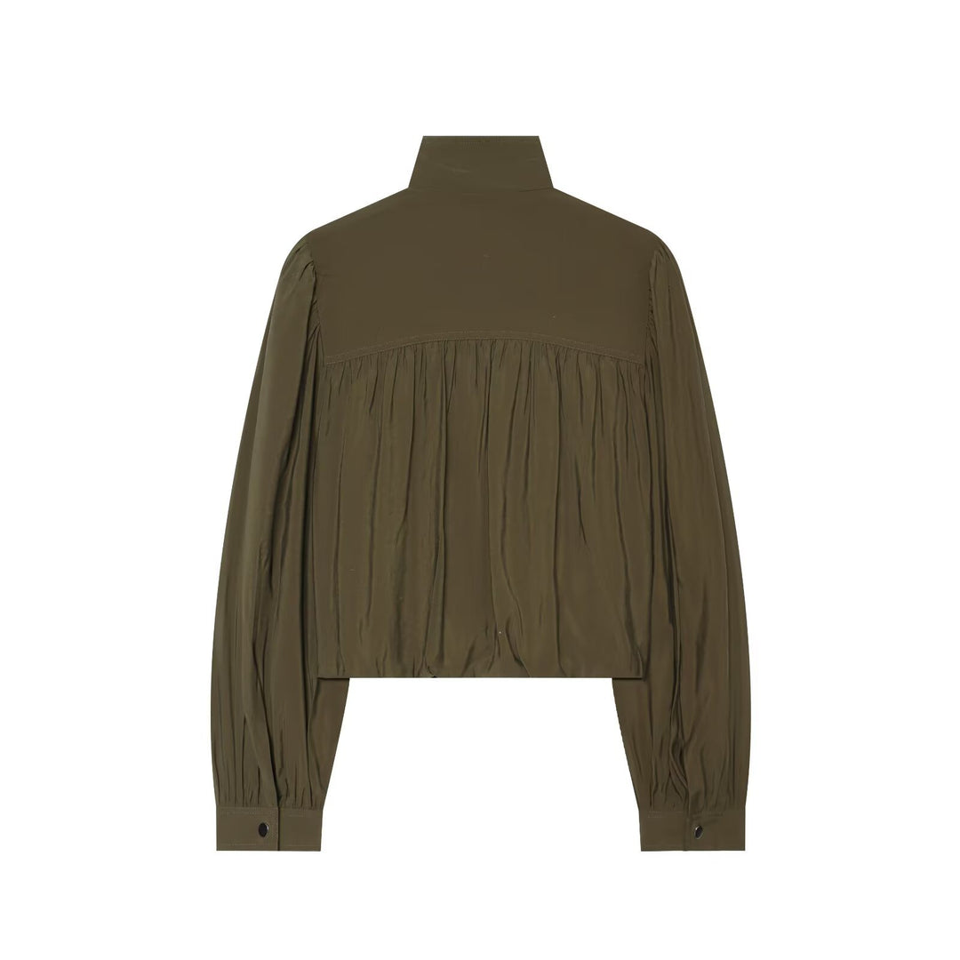 Damen Zweiteiliges Ensemble aus plissiertem Cropped-Blouson mit Stehkragen und weiter Cargo-Hose Nord Taschen