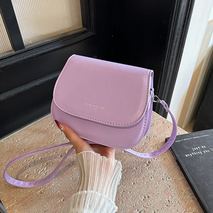 Damen Umhängetasche mit elegantem Klappverschluss und verstellbarem Schulterriemen Nord Taschen