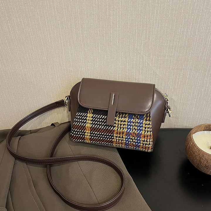 Damen Umhängetasche mit stilvollem Karomuster Nord Taschen