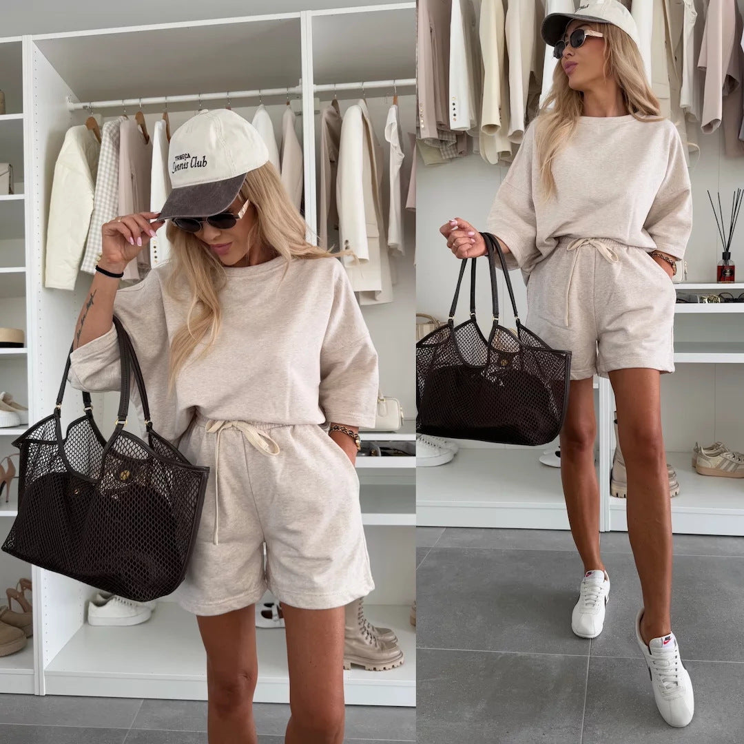 Damen lässiges Kurzarm Set aus Oversized Oberteil und Shorts Nord Taschen