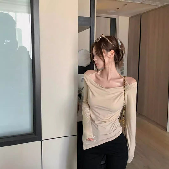 Damen schulterfreies Cowl-Longsleeve mit feinen Spaghettiträgern und sculptender Taillenpassform Nord Taschen