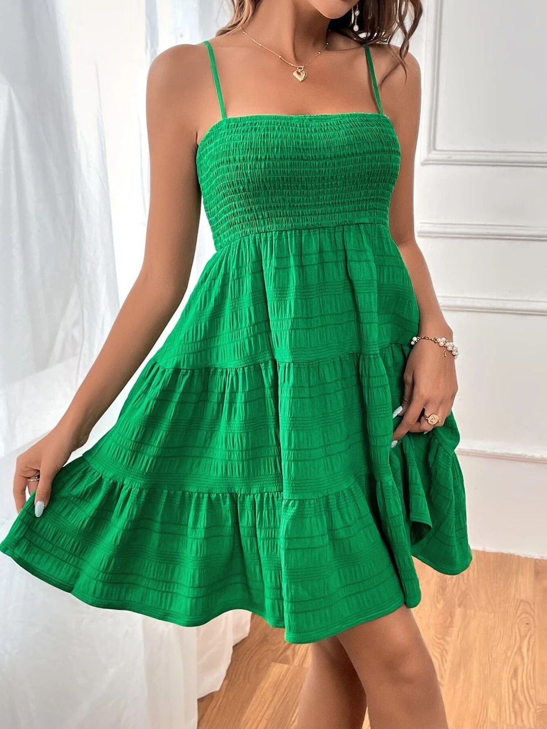 Damen lässiges Trägerkleid mit voluminösem Rock und geripptem Oberteil