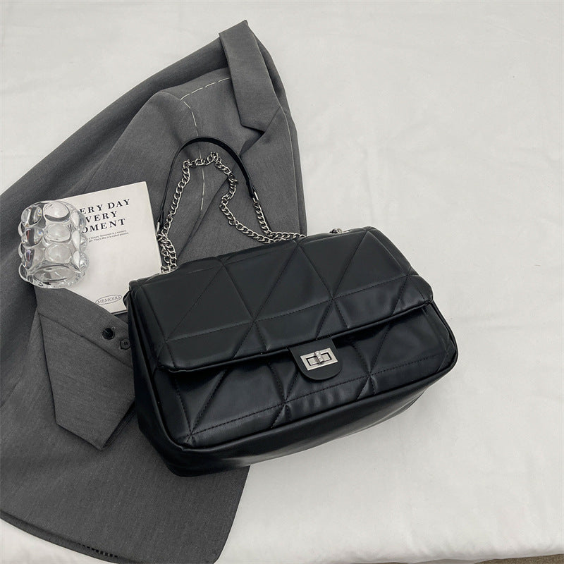 Damen elegante Schultertasche mit ausgeklügeltem Steppmuster Nord Taschen