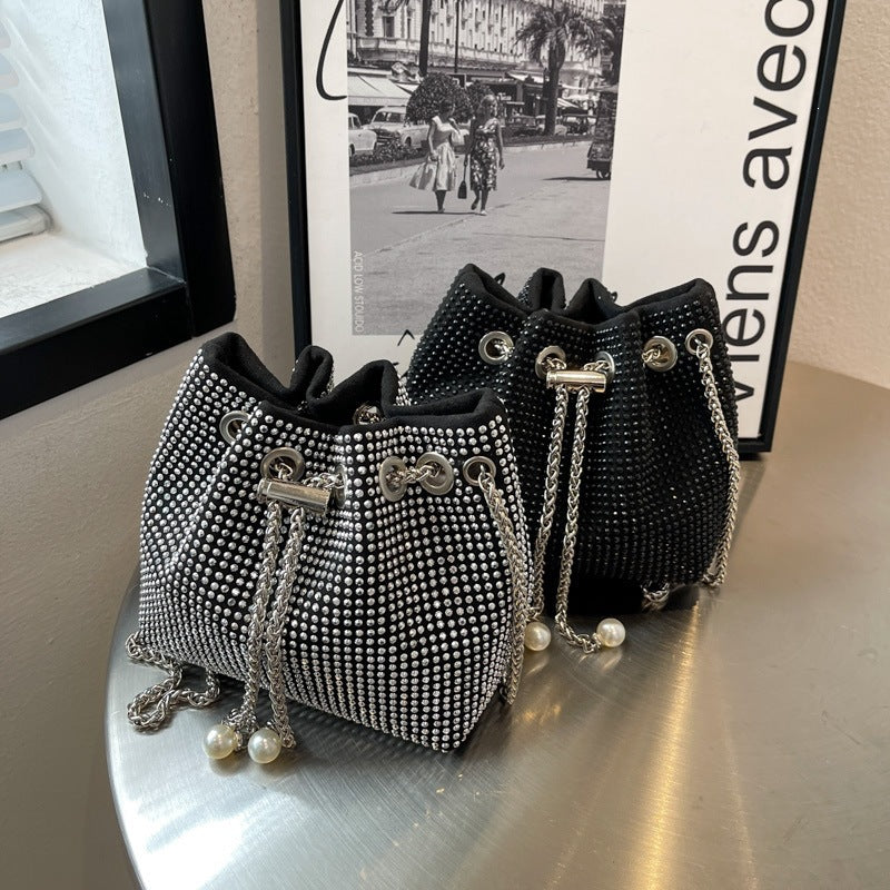 Damen Elegante Beuteltasche mit Schmucksteinen Nord Taschen