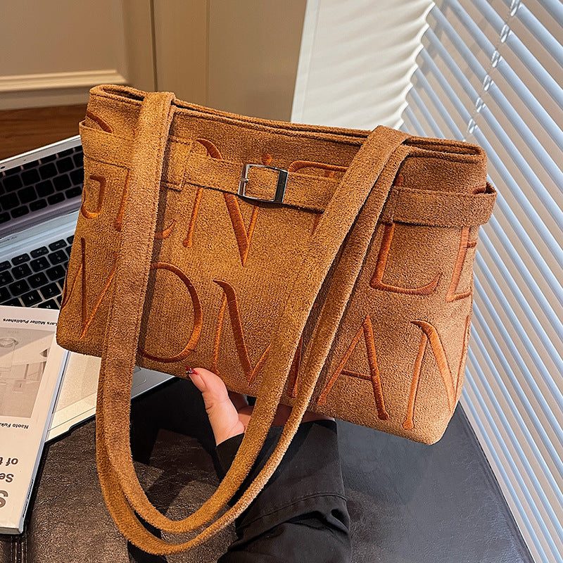 Damen modische Henkeltasche mit prägnanter Schriftprägung Nord Taschen