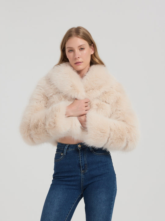 Damen Kurz geschnittene Kunstpelz‑Bolerojacke mit voluminösem Schalkragen Nord Taschen