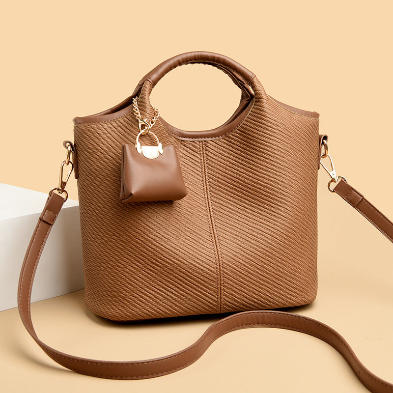 Damen elegante Handtasche mit strukturiertem Design und abnehmbarem Mini-Organizer Nord Taschen