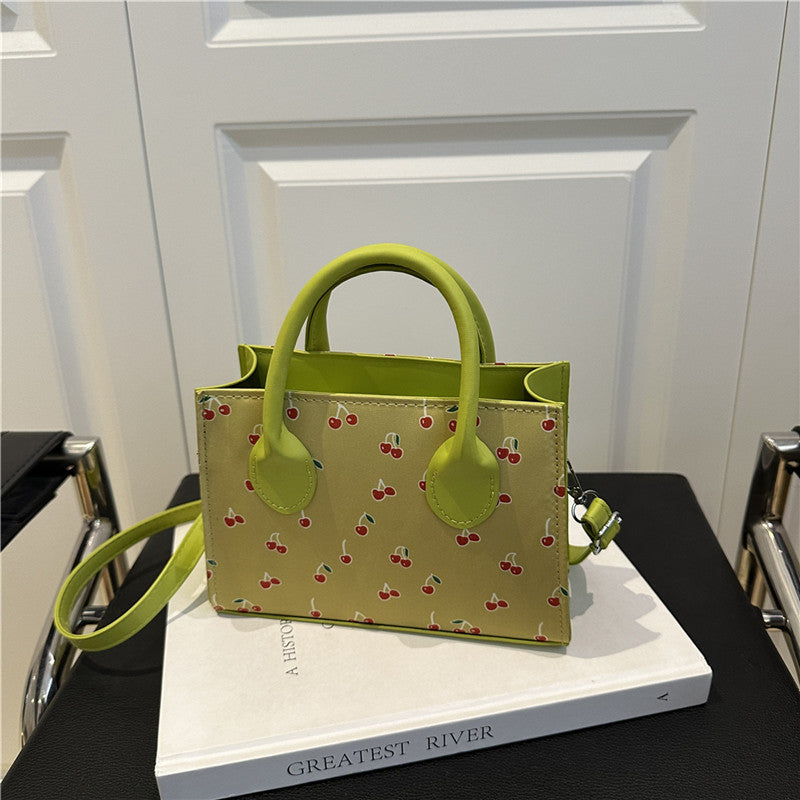 Damen handliche Umhängetasche mit fruchtigem Kirschmotiv Nord Taschen